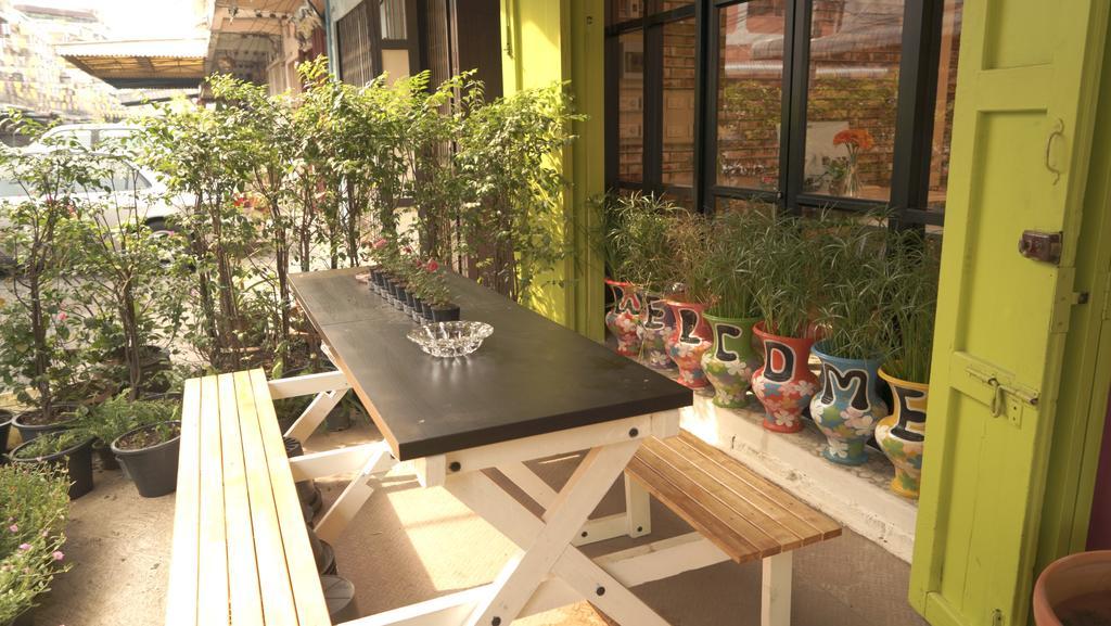 Tiger Lily Hostel Bangkok Exteriér fotografie