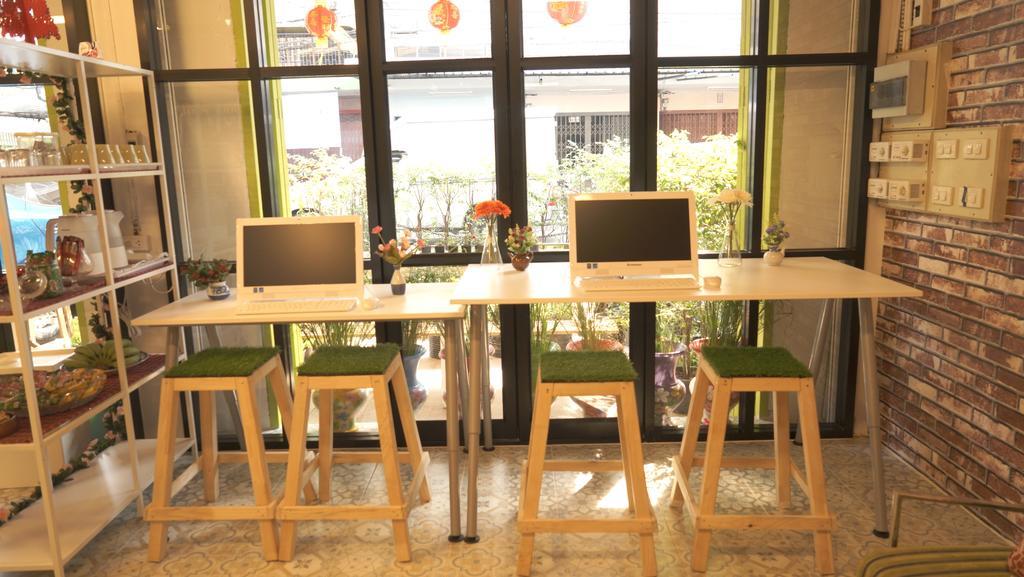 Tiger Lily Hostel Bangkok Exteriér fotografie