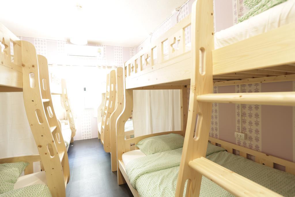 Tiger Lily Hostel Bangkok Pokoj fotografie