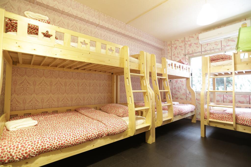 Tiger Lily Hostel Bangkok Pokoj fotografie