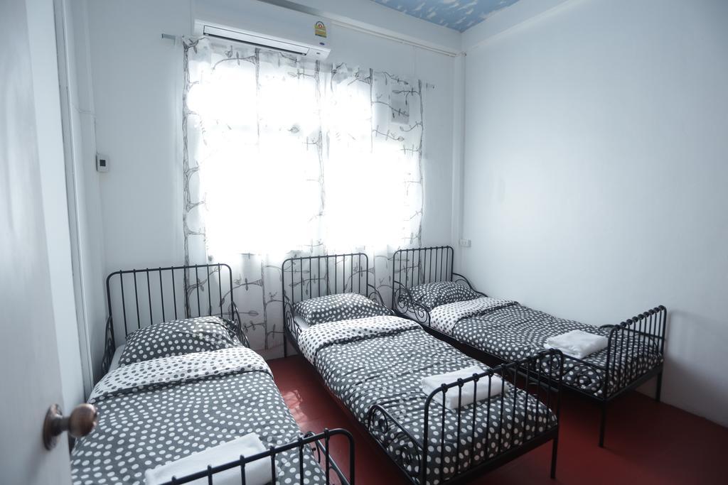 Tiger Lily Hostel Bangkok Exteriér fotografie