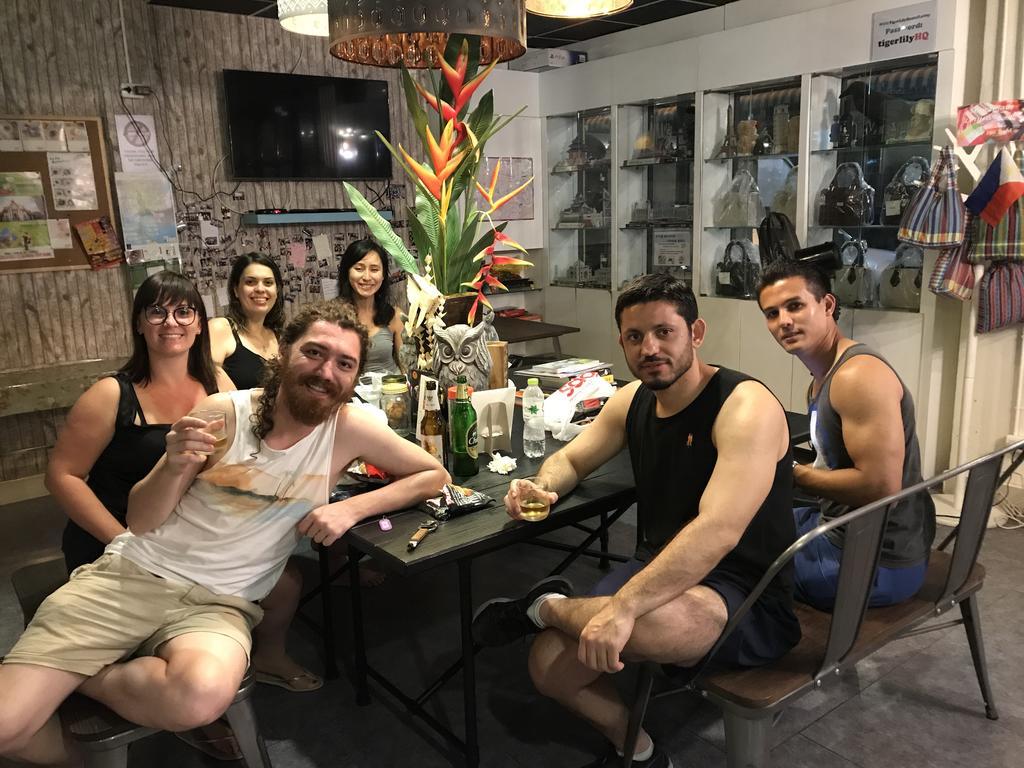 Tiger Lily Hostel Bangkok Exteriér fotografie